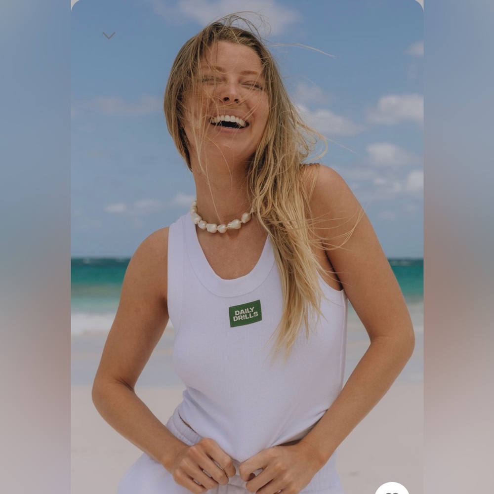 DAILY DRILLS white ribbed logo tank M/L